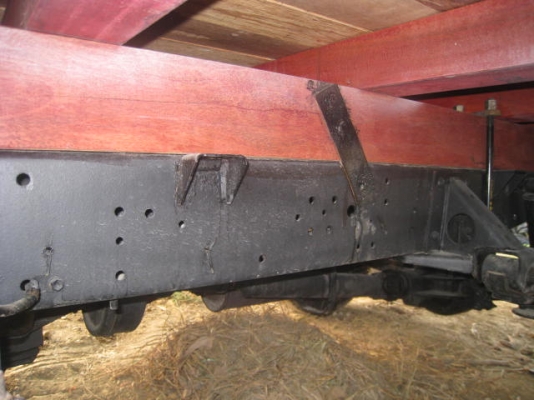 ขาย ISUZU ELF 4WD นำเข้าจากJAPAN ขาย ISUZU ELF 4WD นำเข้าจากJAPAN