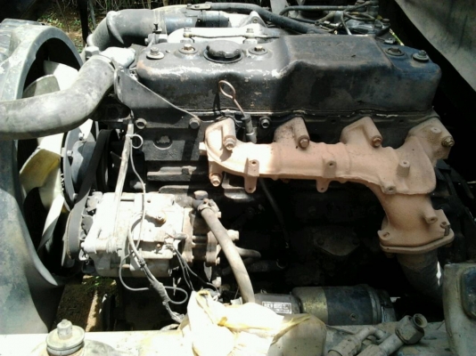 ISUZU NPR 115 HP 4BD1 กระบะคอกเหล็กความยาว 5 เมตรสภาพสวย เครื่องแน่นแรงดี ภายในห้องเก๋งคอนโซลสวยครบ ช่วงล่างคัชซีสวยเดิมๆไม่มีดาม ยาง 8.25 ขอบ 16 สภาพดี 70\% พร้อมบรรทุกพร้อมใช้งาน เอกสารทะเบียนภาษีครบพร้อมโอน ราคาต่อรองได้นะครับ