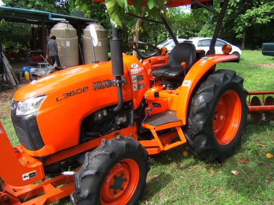 KUBOTA L3608 4WD พร้อมอุปกรณ์2อย่าง