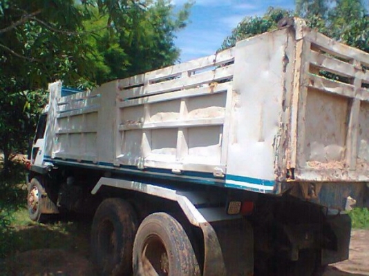 ขาย 10ล้อ2เพลาดั๊ม "ไอ้หลงโบ" MITSUBISHI FN527M-TF5940 เครื่องเดิม6D16TURBO 220HP แห้งดีแรงไม่หลวม เกียร์เดิม10สปีด  ช่วงล่างแน่น คัสซีสวย ไม่ผุไม่ดาม เบรคใหญ่เพลาบุ๋ม กระบะดั๊มเหล็กสภาพพอใช้ เก็บหน่อยแจ่มเลย หัวบางภายในดีคอนโซลครบ ยางดี10เส้น พ