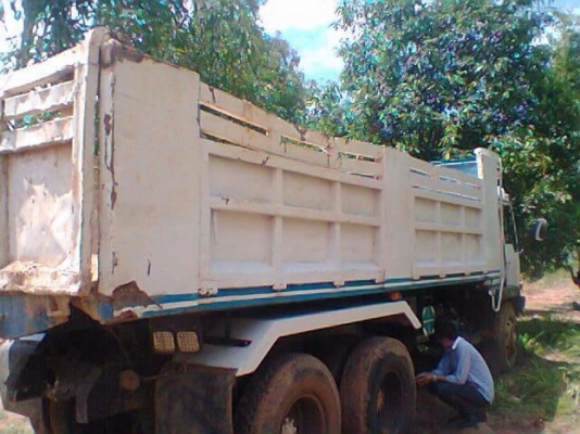 ขาย 10ล้อ2เพลาดั๊ม "ไอ้หลงโบ" MITSUBISHI FN527M-TF5940 เครื่องเดิม6D16TURBO 220HP แห้งดีแรงไม่หลวม เกียร์เดิม10สปีด  ช่วงล่างแน่น คัสซีสวย ไม่ผุไม่ดาม เบรคใหญ่เพลาบุ๋ม กระบะดั๊มเหล็กสภาพพอใช้ เก็บหน่อยแจ่มเลย หัวบางภายในดีคอนโซลครบ ยางดี10เส้น พ