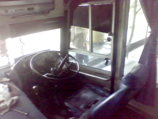 รถบัสเเอร์เครืองหน้านิสสันฝาจีบเทอร์โบคัสซีเบ็นซ์เเอร์เเขวน260000