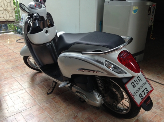 ขาย scoopy i โฉมใหม่ ปี 2012 สภาพเดิมๆ สวยๆ