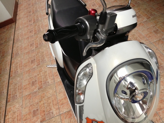 ขาย scoopy i โฉมใหม่ ปี 2012 สภาพเดิมๆ สวยๆ