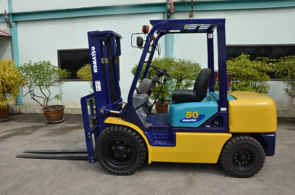 ขาย Komatsu FD30c-14 MT KS4D94E 3M