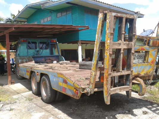 ขายรถเกี่ยวข้าวพร้อมเทนเลอร์