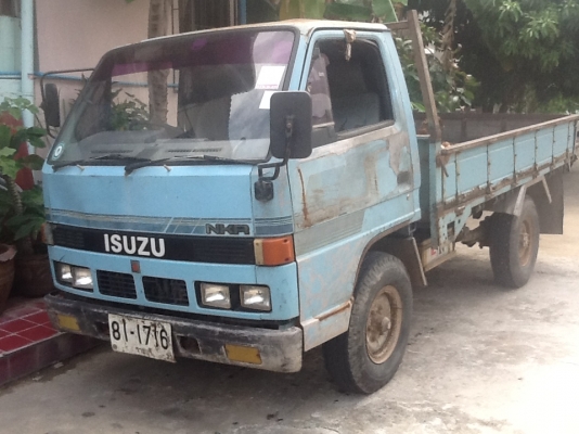 ISUZU NKRรถห้างพร้อมใช้ยกหัวได้ ค.4JB1 2.8Diesel 88แรงม้า คัสซีสวยเดิม เครื่อง/เกียร/ล่าง/ยาง:ดี นน.บรรทุก2.35ตัน