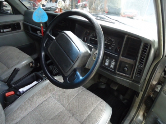 ขาย JEEP CHEROKEE 2.5 (2,500CC) MANUAL ปี97 สภาพดีเครื่องแน่นๆครับ เครื่องเดิมๆ พร้อมใช้งานครับ แอร์เย็นๆ ระบบไฟฟ้าใช้ได้หมดครับ ไม่เคยติดแก๊สครับ อยู่เชียงใหม่ ยางสี่เส้นใหม่ๆเลยครับ และสายพานใหม่ๆครับ ดูแลรักษาเครื่องยนต์ตลอด