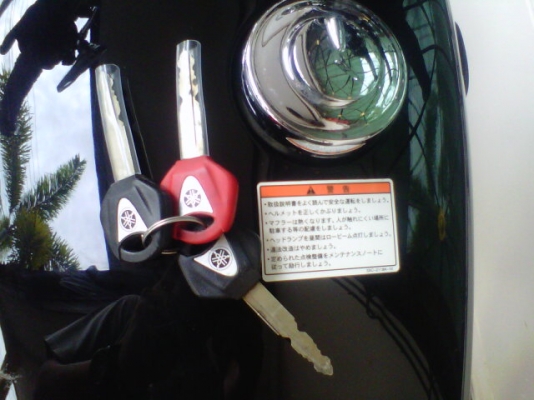 ***ขาย sr400 ปี 2005 เดิมๆ ใสๆ เงาๆ สวยๆ ชิฟแค่ 3 ดอก***76000***ohm คอนหวัน เครื่องดีมากครับแน่นเงียบ ประกอบใหม่ สีเดิมยุ่นครับ เก็บงานปัดเงาใสปิ้งแล้วครับ ชิฟ 3 ดอก ครบเครื่องสุดแล้วครับ ระบบไฟปกติครับ ไฟชิฟปกติครับ เอกสารออกชื่อครับ ราคาฟังได้ครับ ราคา