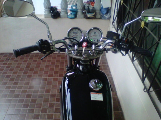 ***ขาย sr400 ปี 2005 เดิมๆ ใสๆ เงาๆ สวยๆ ชิฟแค่ 3 ดอก***76000***ohm คอนหวัน เครื่องดีมากครับแน่นเงียบ ประกอบใหม่ สีเดิมยุ่นครับ เก็บงานปัดเงาใสปิ้งแล้วครับ ชิฟ 3 ดอก ครบเครื่องสุดแล้วครับ ระบบไฟปกติครับ ไฟชิฟปกติครับ เอกสารออกชื่อครับ ราคาฟังได้ครับ ราคา