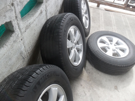 ล้อแม็ก 16นิ้ว 6รู พร้อมยางไทตั้นพลัส พร้อมยาง สวยๆ 4 ล้อ ราคา 6500 บาท ล้อแม็ก 16นิ้ว 6รู พร้อมยางไทตั้นพลัส พร้อมยาง สวยๆ 4 ล้อ ราคา 6500 บาท