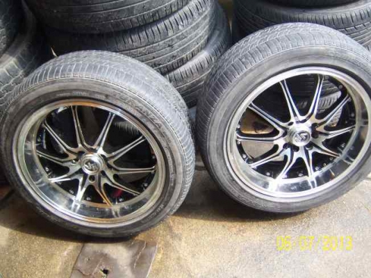 แม็กซ์ขอบ 17 4 รู 100 114(1 คู่ )