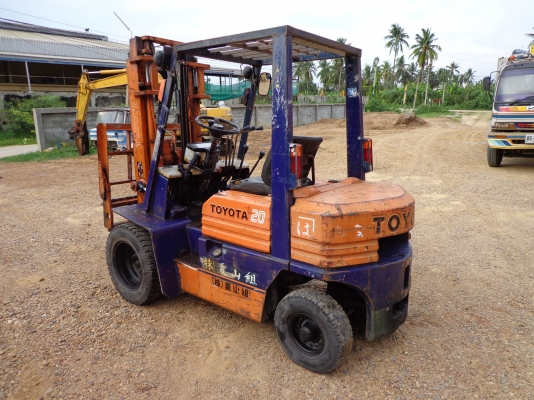 ขายรถยก TOYOTA 5FG20 เครื่องเบนซิน ติดต่อคุณจิ๊ด โทร. 089-7949488