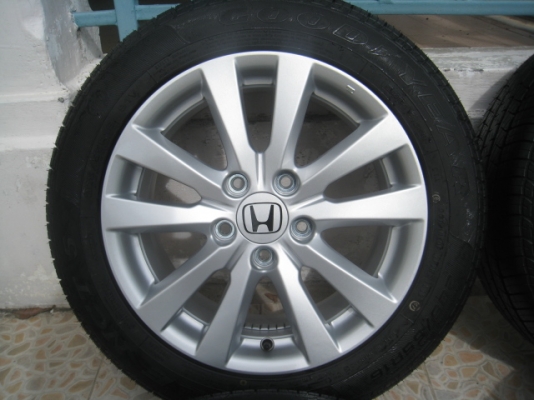 ขายล้อแม็ก Honda civic FB 16"x6.5" et45 5 รู114.3 +ยางปี 1513  สนใจติดต่อ เล็ก คลองสาม (081-3747940)