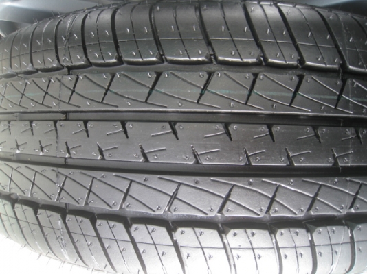 ขายล้อแม็ก Honda civic FB 16"x6.5" et45 5 รู114.3 +ยางปี 1513  สนใจติดต่อ เล็ก คลองสาม (081-3747940)