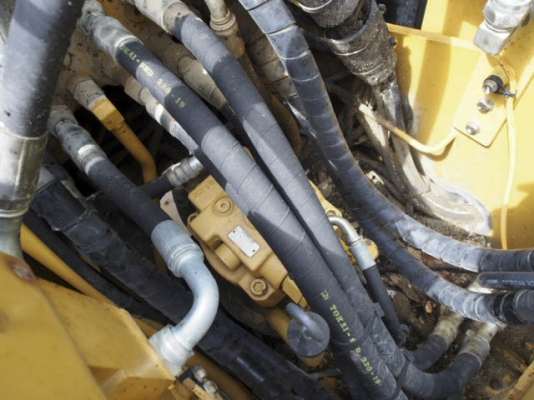 รถเก่านอก cat 312c สนใจโทร 082-7211671 อี๊ดสองห้อง