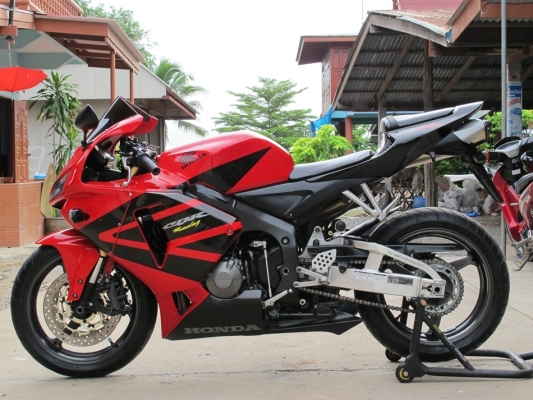 ขาย Honda cbr 600 rr ปี 06 อินวอย+สรรพสามิตร ขาย Honda cbr 600 rr ปี 06 อินวอย+สรรพสามิตร