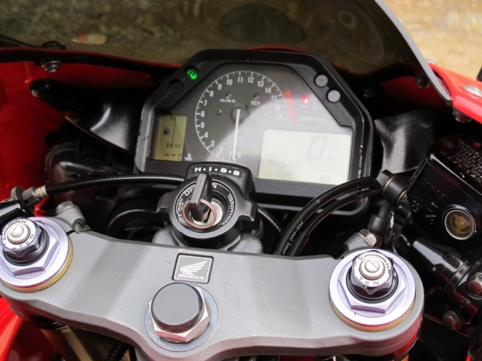 ขาย Honda cbr 600 rr ปี 06 อินวอย+สรรพสามิตร ขาย Honda cbr 600 rr ปี 06 อินวอย+สรรพสามิตร