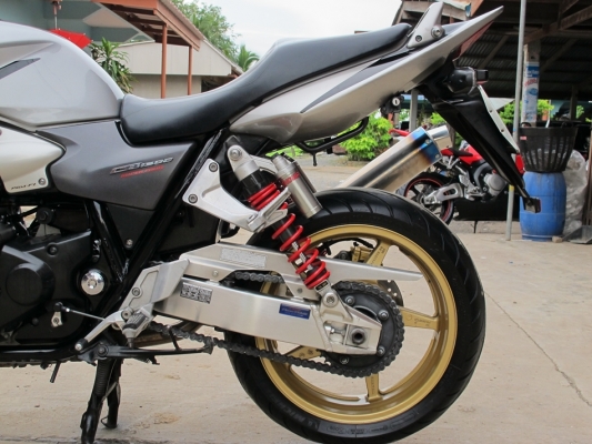 Honda cb1300 ปี 06 ทะเบียนแท้ Honda cb1300 ปี 06 ทะเบียนแท้