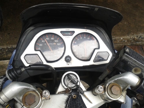 YAMAHA VRปี36 รถบ้านใช้งานทุกวัน เครื่องดี รถเดิมๆ ขับกลับบ้านได้เลย ภาษีขาดปีเดียว เอกสารครบๆ YAMAHA VRปี36 รถบ้านใช้งานทุกวัน เครื่องดี รถเดิมๆ ขับกลับบ้านได้เลย ภาษีขาดปีเดียว เอกสารครบๆ