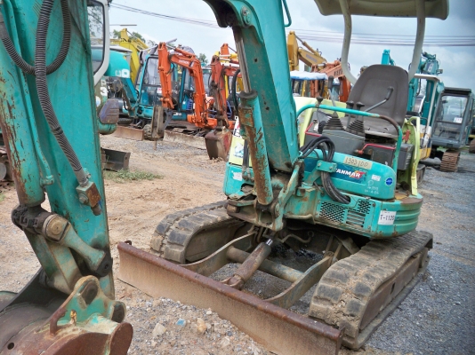 รถขุดเก่าญี่ปุ่นแท้ๆ  YANMAR VIO30-1