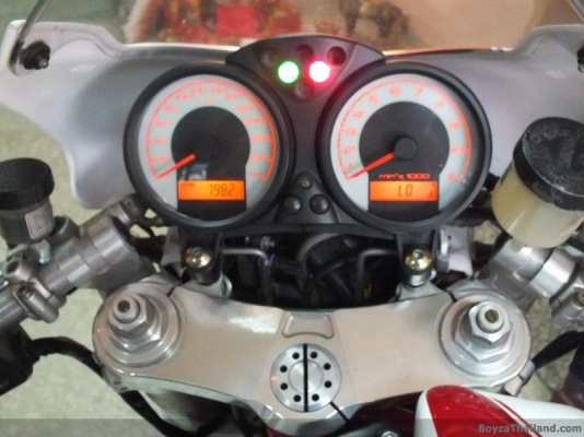 Ducati S4R ปี 05 สีขาว ของแต่งเยอะ ราคา100000ถ้วน Ducati S4R ปี 05 สีขาว ของแต่งเยอะ ราคา100000ถ้วน