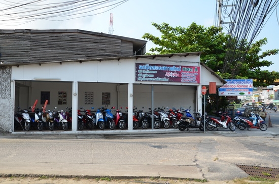 ขายมอเตอร์ไซค์บางแสนราคาถูก รถเกรด A สภาพใหม่ มีการรับประกัน