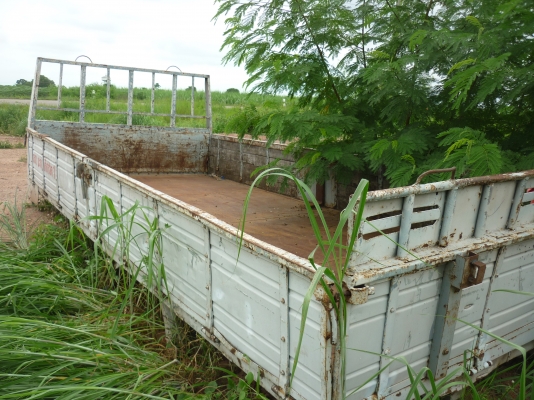 ขายกะบะบรรทุกหกล้อยาว 7 เมตร พื้นเหล็กไม่ผุ