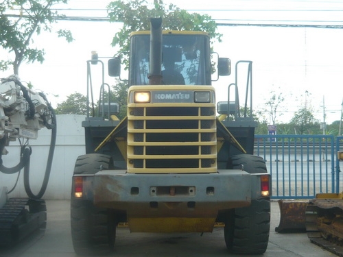 รถตักล้อยาง Komatsu WA350-3E รถเก่านอกนำเข้าจากญี่ปุ่น ขนาด 3 คิว พร้อมลุยงาน 091 695-6445