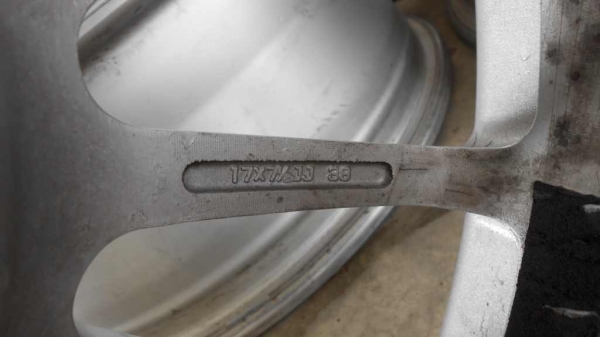 ยางใหม่ๆ ล้อแมกซ์ 2ลายสวยๆเลยจ้าาา (สระบุรี) มีอแดปเตอร์ 6ออก5 ด้วย ยางใหม่ๆ ล้อแมกซ์ 2ลายสวยๆเลยจ้าาา (สระบุรี) มีอแดปเตอร์ 6ออก5 ด้วย