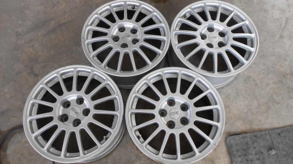 ยางใหม่ๆ ล้อแมกซ์ 2ลายสวยๆเลยจ้าาา (สระบุรี) มีอแดปเตอร์ 6ออก5 ด้วย