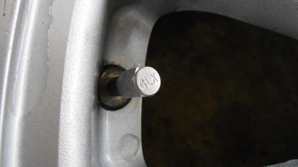 ยางใหม่ๆ ล้อแมกซ์ 2ลายสวยๆเลยจ้าาา (สระบุรี) มีอแดปเตอร์ 6ออก5 ด้วย ยางใหม่ๆ ล้อแมกซ์ 2ลายสวยๆเลยจ้าาา (สระบุรี) มีอแดปเตอร์ 6ออก5 ด้วย