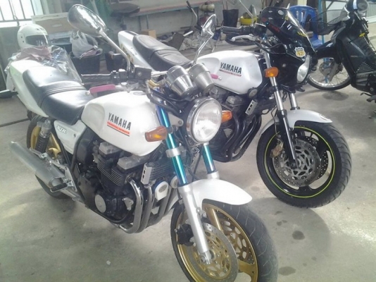 ขายคู่ไปเลย** ขาย xjr 400 ปี95 กับ 97 อินวอยล์แท้ คาร์บูไฟฟ้า เครื่องดีเลย 89000