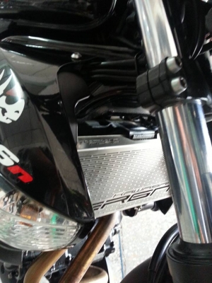 ขาย kawasaki er-6n 2011 (abs.) ทะเบียน มีของแต่ง  เปิดราคา 189,000 ด่วนน