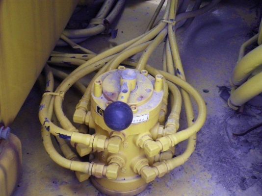 SK200 YN-12654  ตอนนี้รถจอดที่(CSนวนคร)ครับ