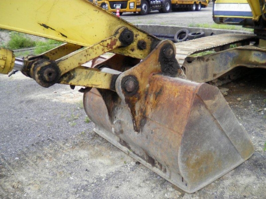 SK200 YN-12654  ตอนนี้รถจอดที่(CSนวนคร)ครับ