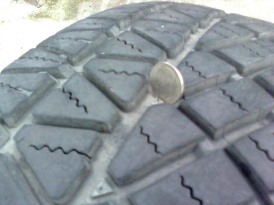 ขายยาง michelin 255 70 - 15 ปี 3811