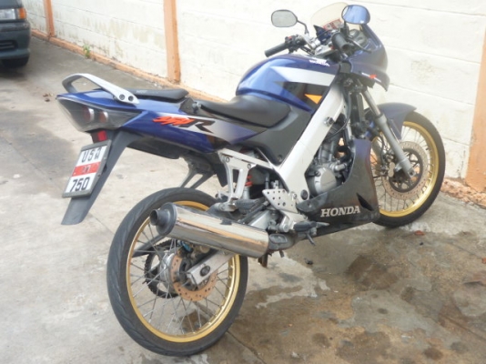 ฮอนด้า CBR 150 เครื่องเดิมๆเงียบๆ..พร้อมใช้งานไม่ใช่รถเก็บเงินดอก