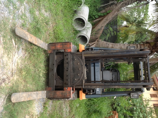 ขายรถฟอร์คลิฟ ใช้งานเพียง2xxx ชม. ขายรถฟอร์คลิฟ ใช้งานเพียง2xxx ชม.