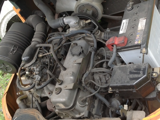 ขายรถฟอร์คลิฟ ใช้งานเพียง2xxx ชม. ขายรถฟอร์คลิฟ ใช้งานเพียง2xxx ชม.