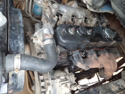 ขายรถ6ล้ออีซูซุNPR115แรง พร้อมหลังคาโดยสาร สภาพสวยๆพร้อมใช้งานคับ