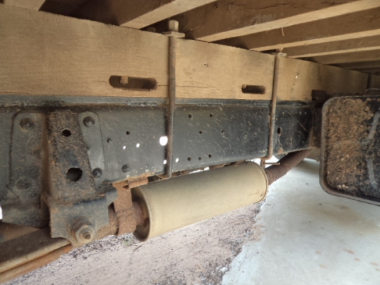 ขายรถ6ล้ออีซูซุNPR115แรง พร้อมหลังคาโดยสาร สภาพสวยๆพร้อมใช้งานคับ