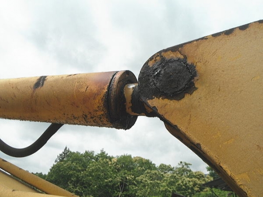 ขายรถขุดเล็ก KOMATSU PC40-6 sn:14351Yr.1990Hr.5037,มีเก๋ง มีไลน์หัวเจาะ สภาพดีครับใช้งานได้เลย  ราคาไม่สูงครับ มานะ 085-9049669