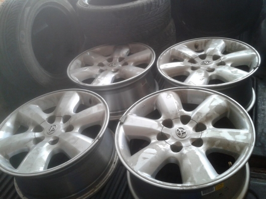 แม็กเดิมFONTUNERขอบ17"กว้าง7.5 สภาพสวย (แค่ฝุ่นจับเฉยๆ) ชุด7,700 บ