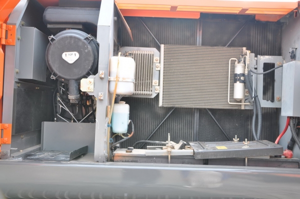 HITACHI  ZX 210 LC-3  SN  204352