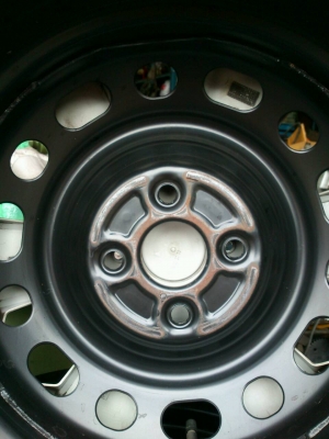 ขายยางพร้อมกระทะติดรถฟอร์ด เฟียดตร้า 185/55/15