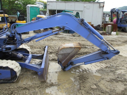 ขายรถขุดเล็ก KOMATSU PC25-1E sn:7109Yr.1995Hr.1227, สภาพดีมากๆๆๆครับใช้งานได้เลย  ราคาไม่สูงครับ มานะ 085-9049669