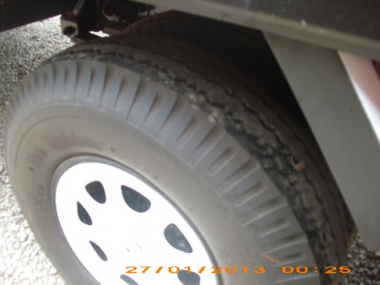 ขาย6ล้อกลาง ISUZU NPR71YL-130แรงม้า ห้างแท้มืเดียว สวยเดิมเหมือนใหม่ มี ป.1 พร้อมใช้สุดๆ