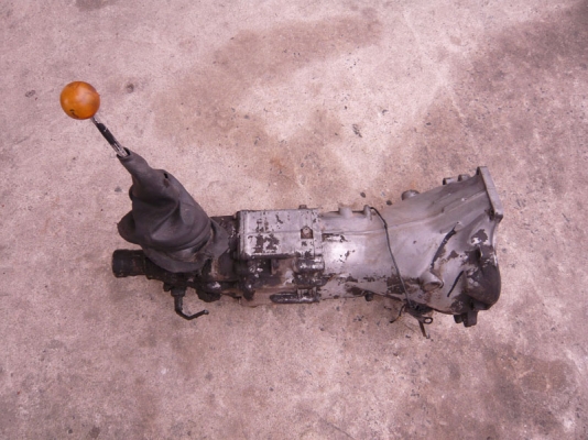 ขายเกียร์ธรรมดา 5 สปีดใส่เครื่องแฟมิเลีย 4550 บาท