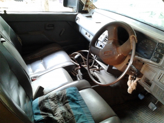 ***ขายแล้วครับขอบคุณ Truck2hand ขาย มังกรทองตอนเดียว 90HP ราคาเบาๆ ISUZU SPARK EX 2.5 ปี35/92 เครื่องเดิม4JA1 2.5 90HP แห้ง แรงดี ติดง่ายไม่มีเยิ้ม ช่วงล่างดี คัสซีได้ มีเริมผุนิดๆช่วงปลายโช๊คหลังไปท้าย กระบะผุต้องเปลี่ยน หัวบางสีเดิมภายในดีคอนโซลครบ แอร์